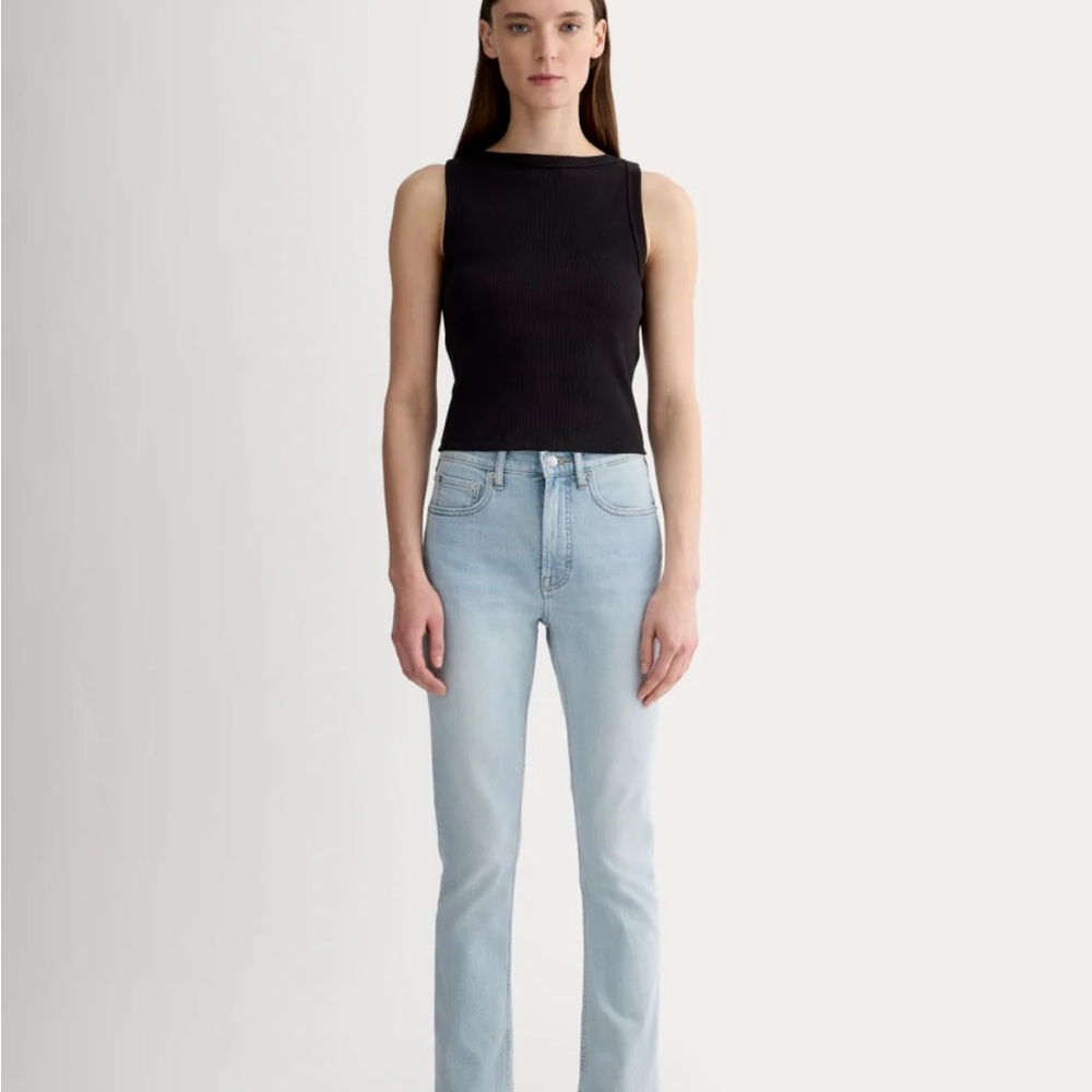 Everlane Women's Straight Leg Jeans in Light Blue cheeky
